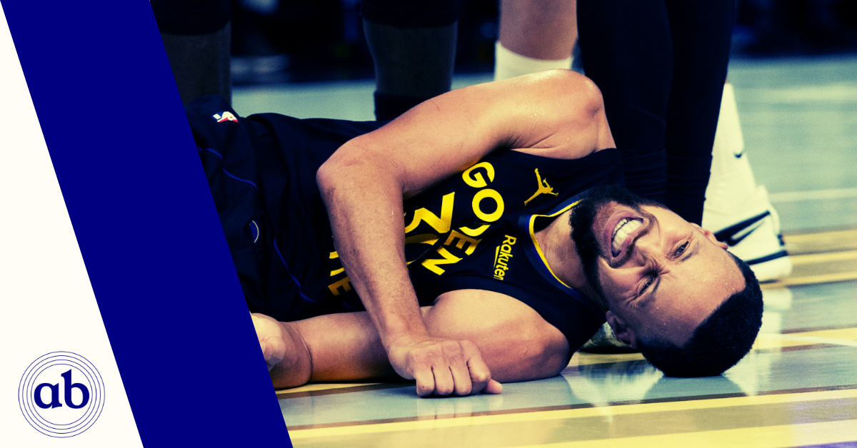Stephen Curry z kontuzją uda (NBA NEWS)